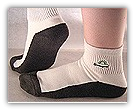 VITESSE Activated Charcoal Socks by Greenyarn™ (WHITE)-Medium